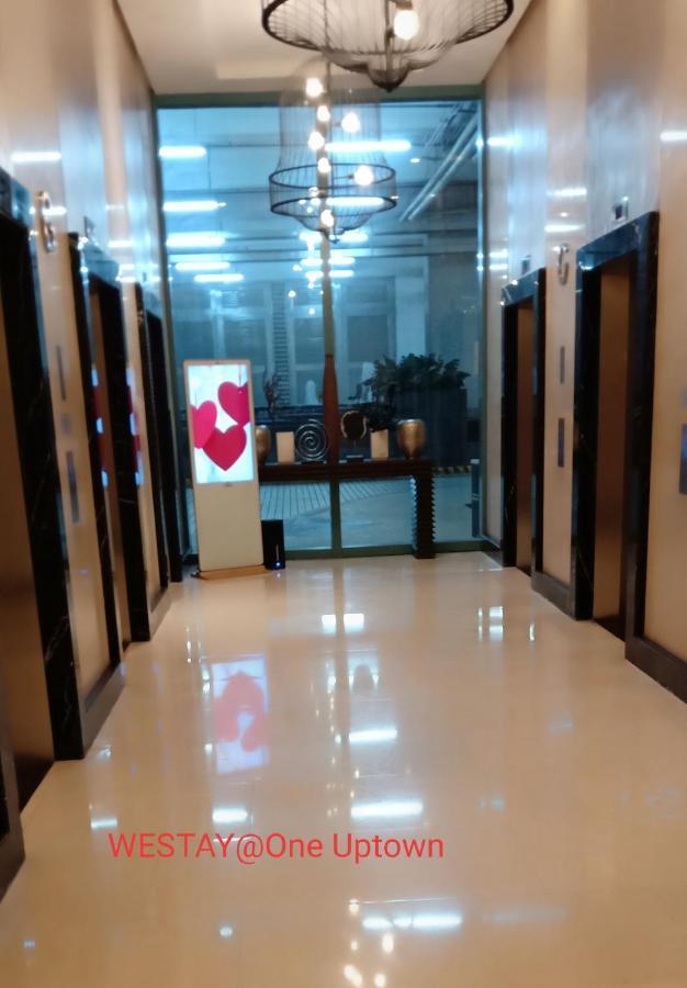 One Uptown Opposite Of Grandhyatt Hotel Manila Taguig City Buitenkant foto